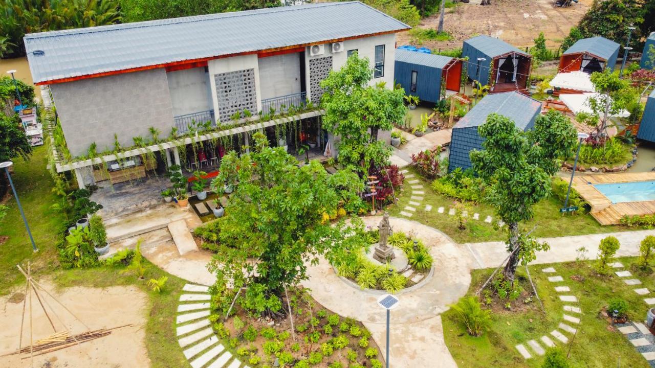 Kampot Tropical Village Exterior photo
