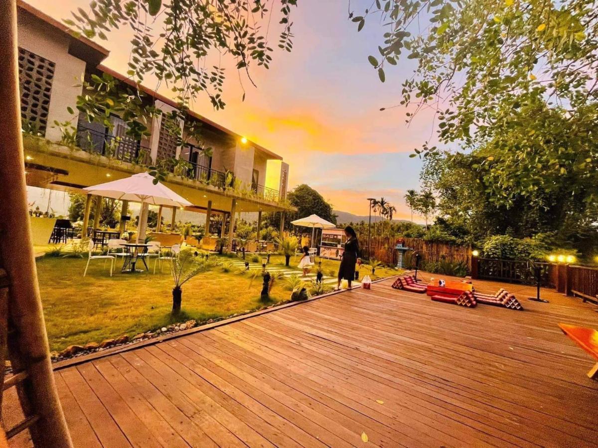 Kampot Tropical Village Exterior photo